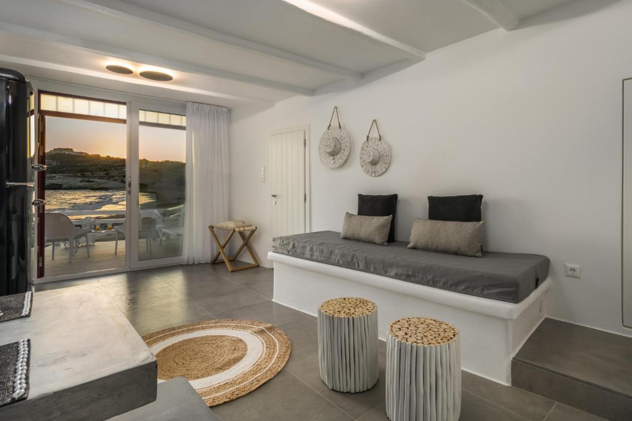 Peter'S Sea And Sαnd Residence Adamantas  Exterior photo